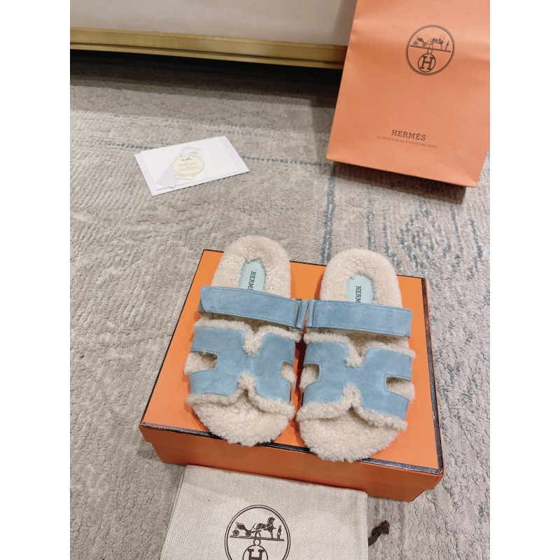 H**mes slippers